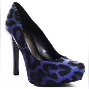 NIB Carlos Santana Privilege Platform Pumps